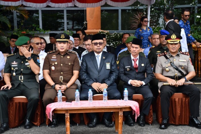 Pimpin Upacara HUT ke-69 Kalbar, Bala Dorong Inovasi Hadapi Tantangan Fiskal