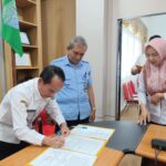 Bupati Sintang Resmikan Program Bupati Menyapa Bersama RRI Sintang