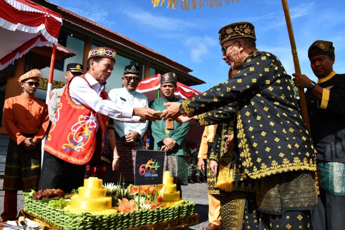 Harjad Kota Sintang ke-664, Bupati Ajak Warga Jaga Kebersihan dan Lingkungan